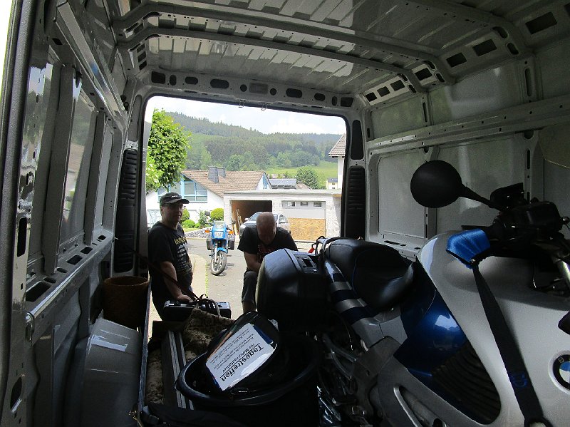 2018.05.29 Probefahrt, Bier, Grill, Freunde, Whisky und... Pflasterarbeiten (238).JPG